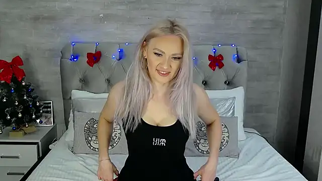 IsabellaDeRosa online show from 15, 11, 2025