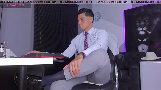 Snapshot of massimo_g chatting on 17, 10, 2025 massimo g online show from 17, 10, 2025