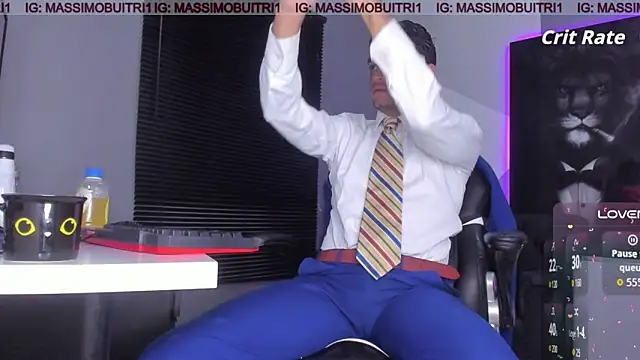 Snapshot of massimo_g chatting on 17, 11, 2025 massimo g online show from 17, 11, 2025