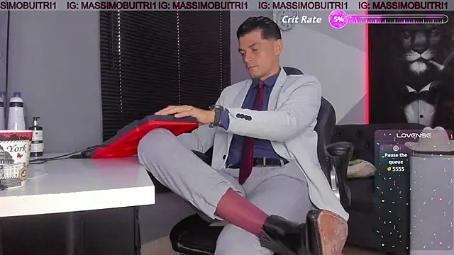 Snapshot of massimo_g chatting on 22, 10, 2025 massimo g online show from 22, 10, 2025