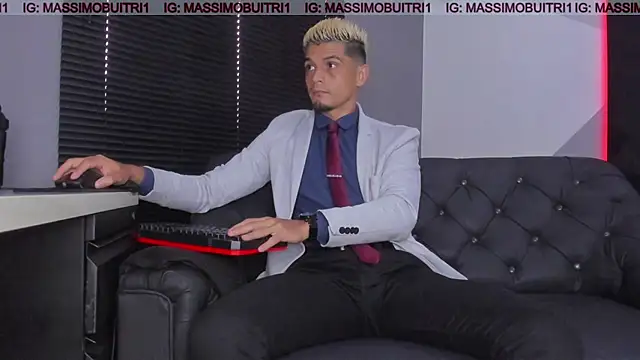 Snapshot of massimo_g chatting on 13, 1, 2026 massimo g online show from 13, 1, 2026