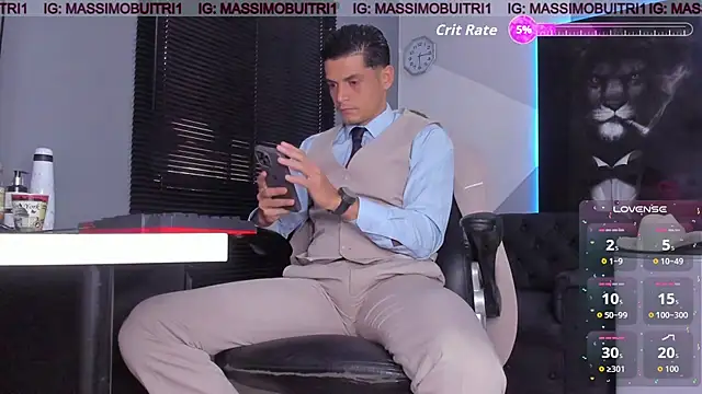 Snapshot of massimo_g chatting on 23, 10, 2025 massimo g online show from 23, 10, 2025