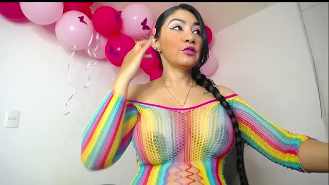 luzcastillo07 online show from 12, 9, 2025