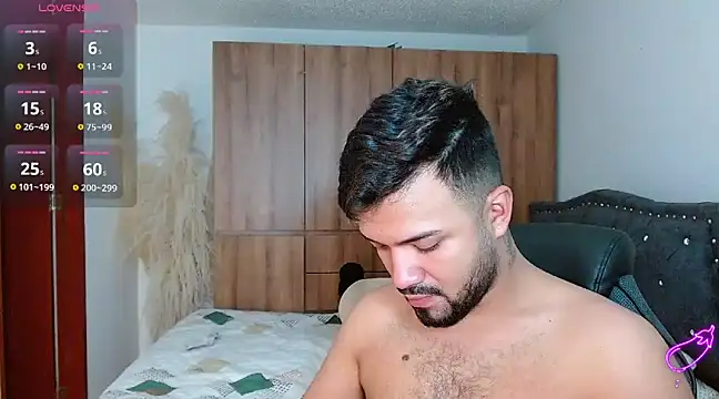 Snapshot of mathew_vidal1 chatting on 7, 12, 2024 mathew vidal1 online show from 7, 12, 2024