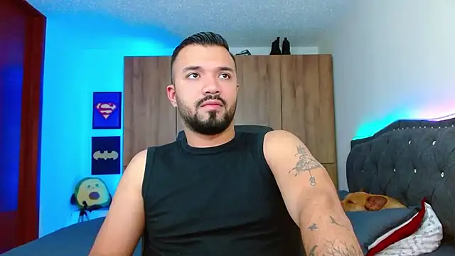 Snapshot of mathew_vidal1 chatting on 17, 11, 2025 mathew vidal1 online show from 17, 11, 2025