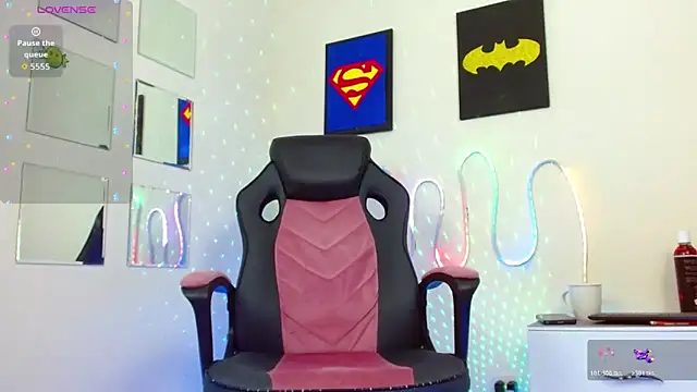 Snapshot of mathew_vidal1 chatting on 1, 12, 2025 mathew vidal1 online show from 1, 12, 2025