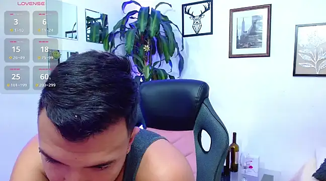 Snapshot of mathew_vidal1 chatting on 13, 3, 2025 mathew vidal1 online show from 13, 3, 2025