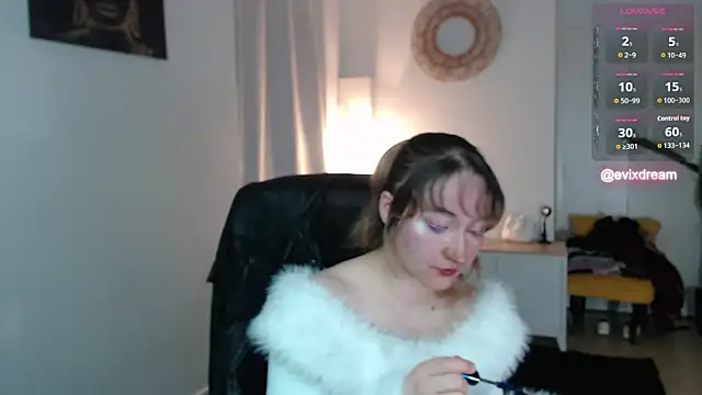 Snapshot of Crystal-dreamt chatting on 18, 4, 2026 Crystal-dreamt online show from 18, 4, 2026