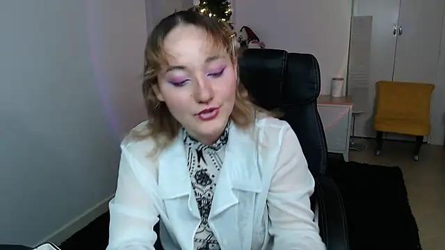 Crystal-dreamt online show from 14, 12, 2025