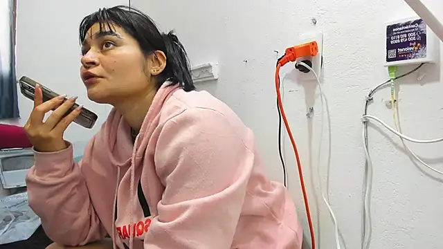 Snapshot of andreita_trujillos chatting on 13, 2, 2026 andreita trujillos online show from 13, 2, 2026