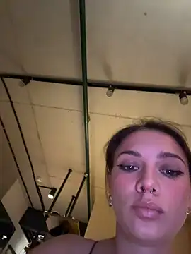 sinthiaroze online show from 19, 9, 2025