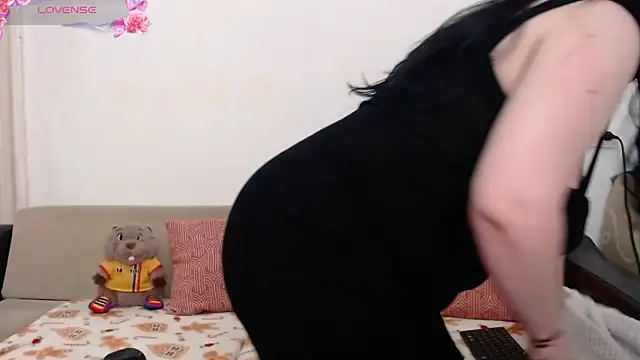 ElenaRose90 online show from 5, 4, 2026