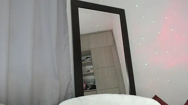 cristal sexybody online show from 7, 2, 2025