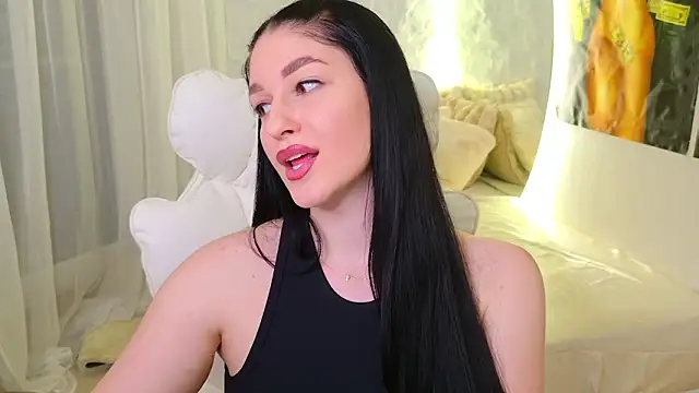 moniqque online show from 28, 3, 2026