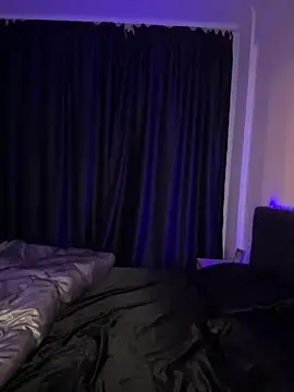 moniqque online show from 8, 10, 2025