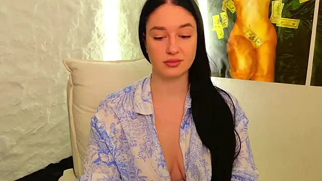 moniqque online show from 16, 9, 2025