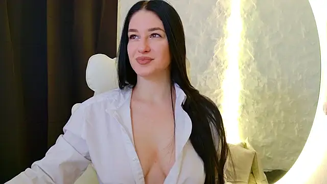 moniqque online show from 24, 10, 2025