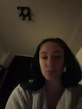 Snapshot of moniqque chatting on 13, 2, 2026 moniqque online show from 13, 2, 2026