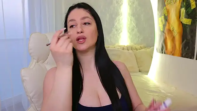 moniqque online show from 17, 3, 2026