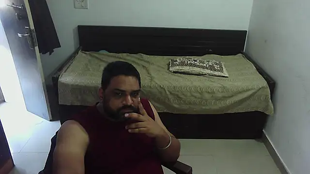 Snapshot of rentarob chatting on 15, 5, 2026 rentarob online show from 15, 5, 2026