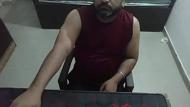 Snapshot of rentarob chatting on 12, 5, 2026 rentarob online show from 12, 5, 2026