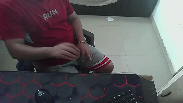 Snapshot of rentarob chatting on 7, 5, 2026 rentarob online show from 7, 5, 2026