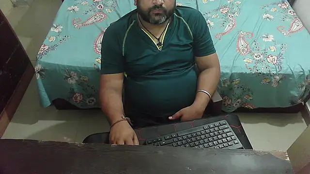 Snapshot of rentarob chatting on 25, 4, 2026 rentarob online show from 25, 4, 2026