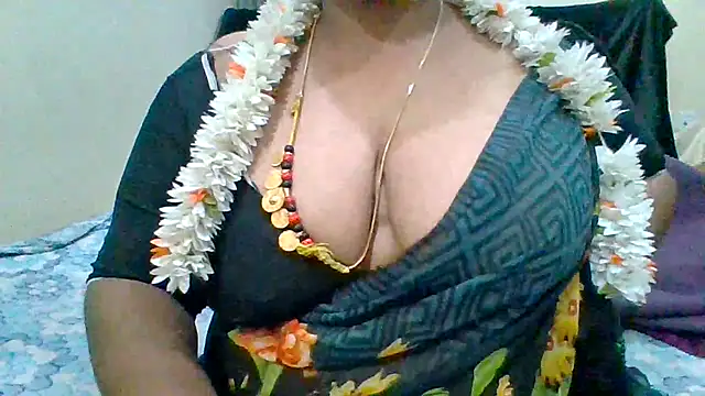 Snapshot of archanatelugu9 chatting on 27, 1, 2025 archanatelugu9 online show from 27, 1, 2025