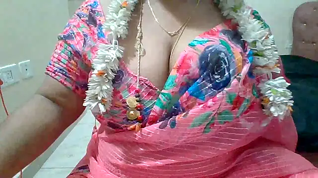 Snapshot of archanatelugu9 chatting on 16, 10, 2025 archanatelugu9 online show from 16, 10, 2025