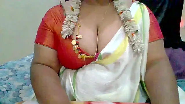 Snapshot of archanatelugu9 chatting on 20, 1, 2025 archanatelugu9 online show from 20, 1, 2025