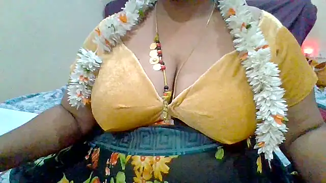 Snapshot of archanatelugu9 chatting on 1, 2, 2025 archanatelugu9 online show from 1, 2, 2025