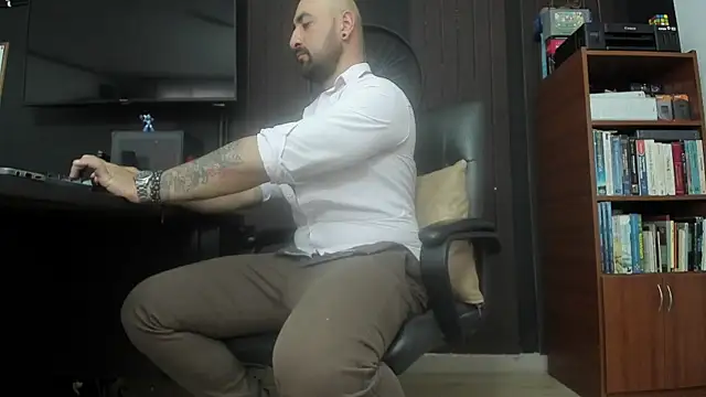 Leon 1234 online show from 18, 11, 2025