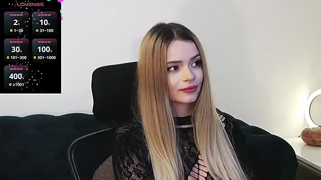 Kailynn Moenn online show from 15, 12, 2024