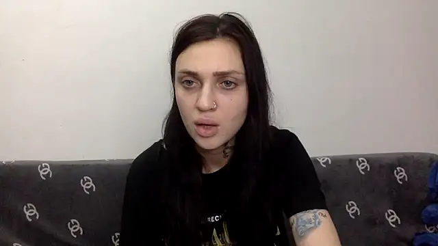 Klementina Aries online show from 2, 3, 2025