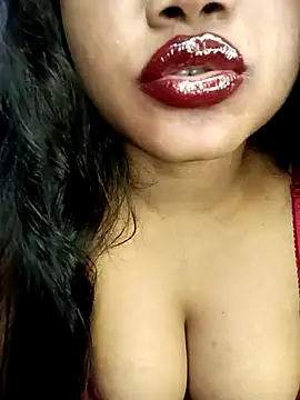 Hotlisa online show from 23, 2, 2025