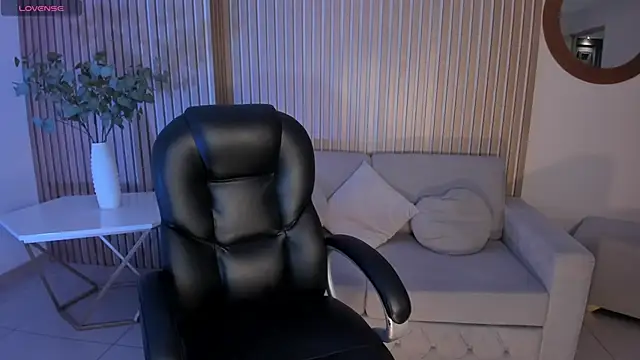 DannaCruz online show from 18, 10, 2025