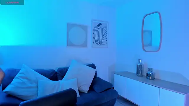 DannaCruz online show from 2, 4, 2026