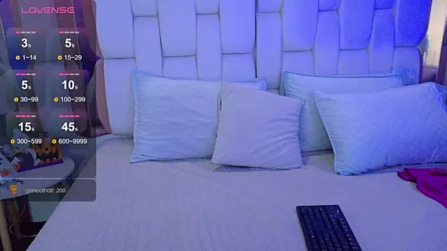 Snapshot of valkiria_moore chatting on 16, 10, 2025 valkiria moore online show from 16, 10, 2025