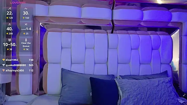 Snapshot of valkiria_moore chatting on 6, 11, 2025 valkiria moore online show from 6, 11, 2025