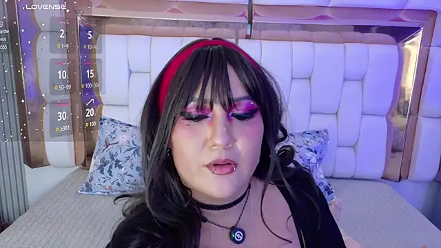 valkiria moore online show from 31, 3, 2026