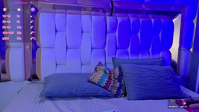 Snapshot of valkiria_moore chatting on 1, 10, 2025 valkiria moore online show from 1, 10, 2025