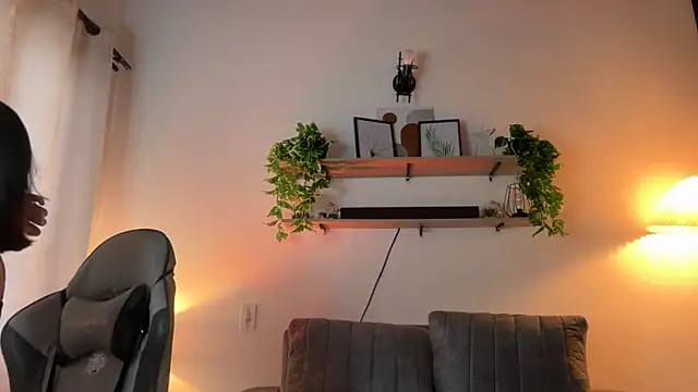 Paulah x online show from 4, 4, 2026