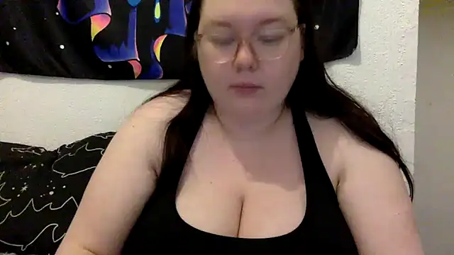 Sexycurvyemilyy online show from 7, 2, 2026