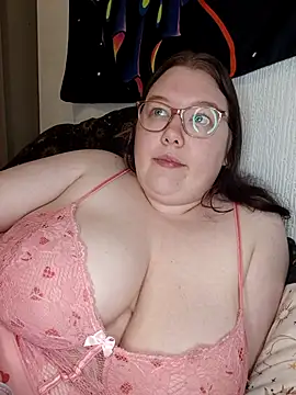 Sexycurvyemilyy online show from 25, 3, 2026