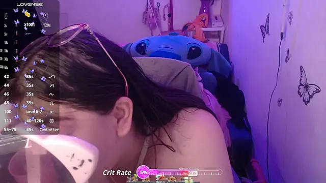 Snapshot of MeowMeowZoe chatting on 10, 7, 2026 MeowMeowZoe online show from 10, 7, 2026