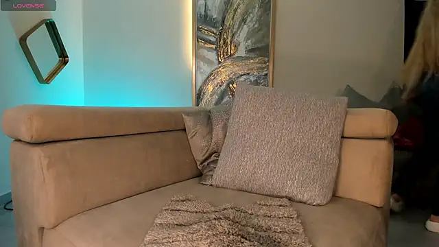 Snapshot of SophiePalmer chatting on 7, 10, 2025 SophiePalmer online show from 7, 10, 2025