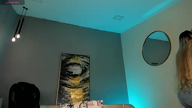 Snapshot of SophiePalmer chatting on 3, 10, 2025 SophiePalmer online show from 3, 10, 2025