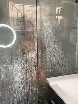 Selena G69 online show from 19, 12, 2025