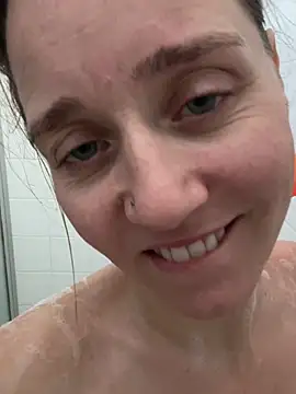 SkyelarSommer online show from 4, 3, 2025