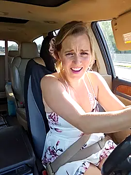 SkyelarSommer online show from 10, 2, 2025